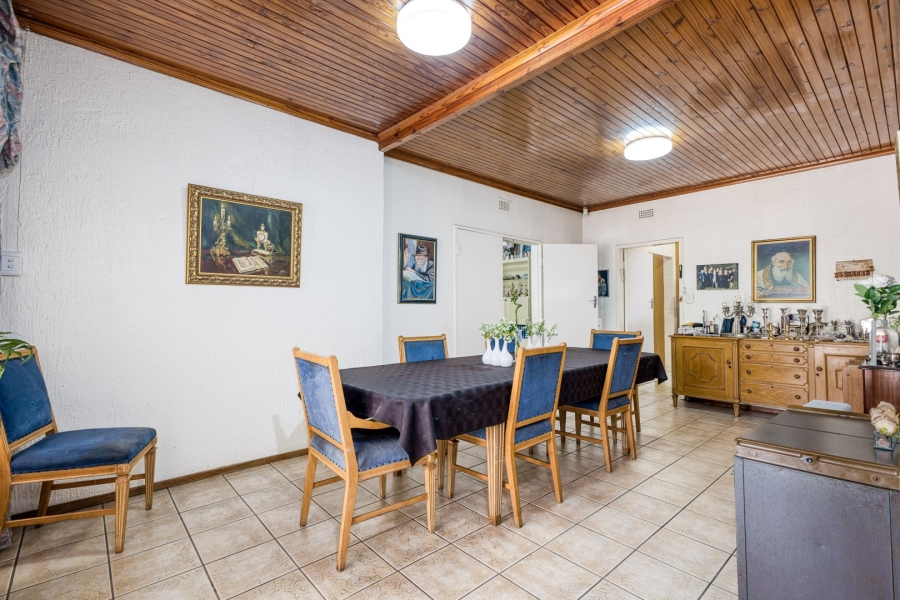 8 Bedroom Property for Sale in Lyndhurst Gauteng