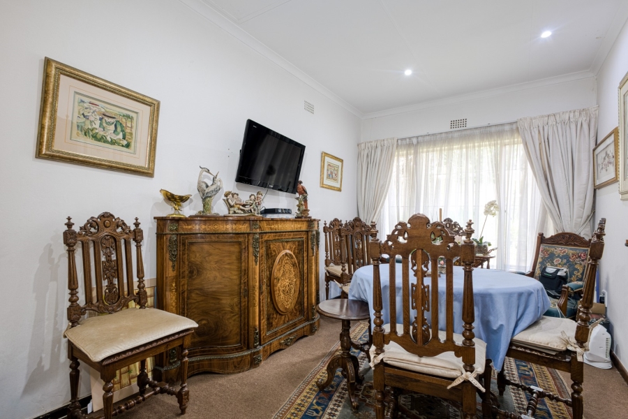 8 Bedroom Property for Sale in Lyndhurst Gauteng