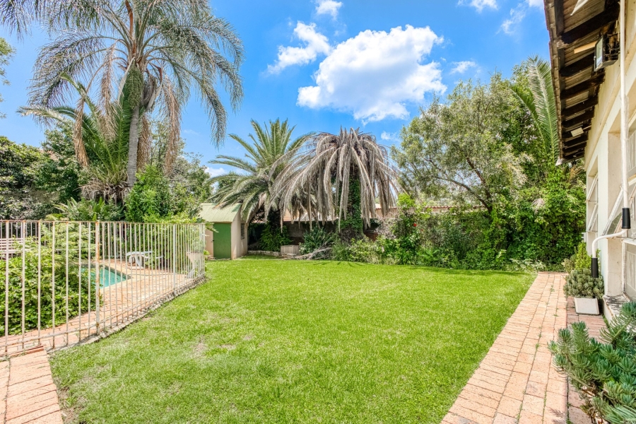 8 Bedroom Property for Sale in Lyndhurst Gauteng