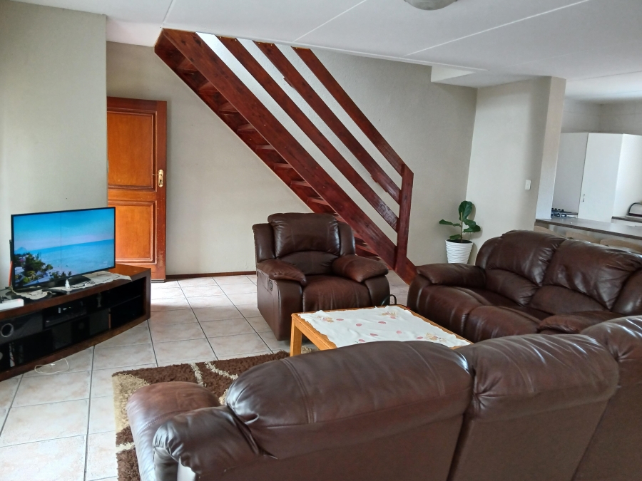 To Let 3 Bedroom Property for Rent in Sundowner Gauteng