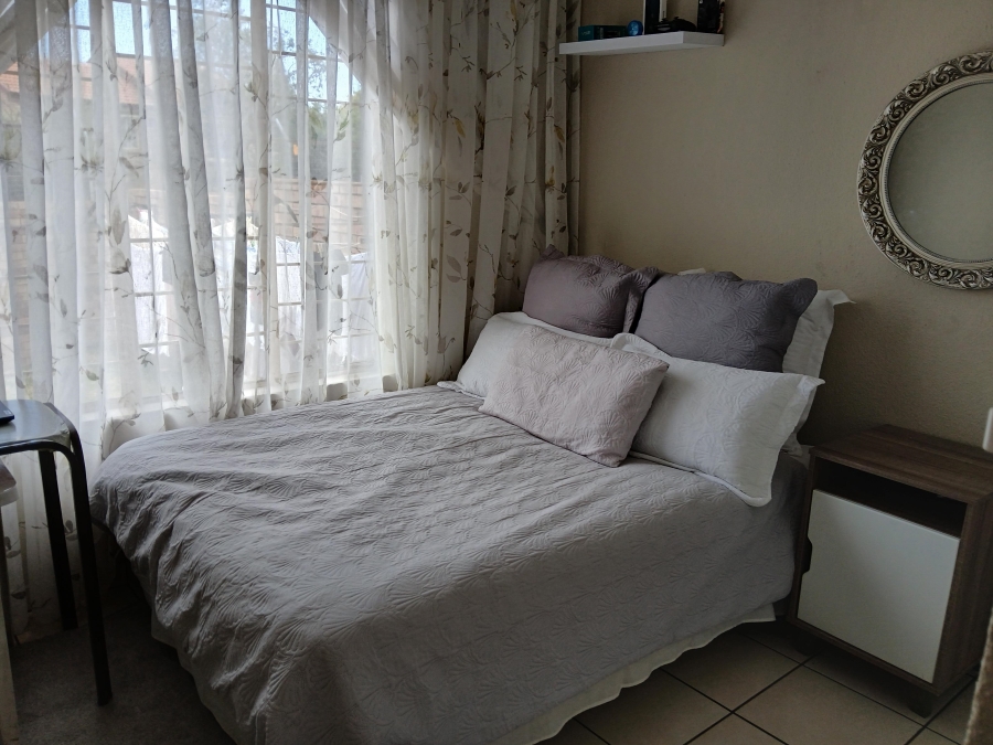 To Let 3 Bedroom Property for Rent in Sundowner Gauteng