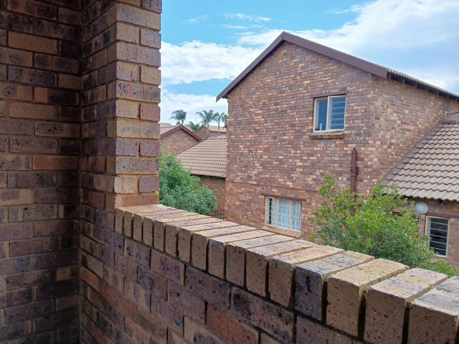 To Let 3 Bedroom Property for Rent in Sundowner Gauteng