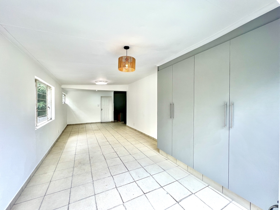 To Let 1 Bedroom Property for Rent in Vorna Valley Gauteng