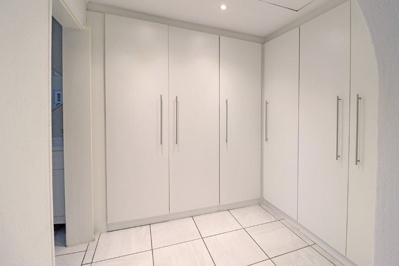 3 Bedroom Property for Sale in Bryanston Gauteng