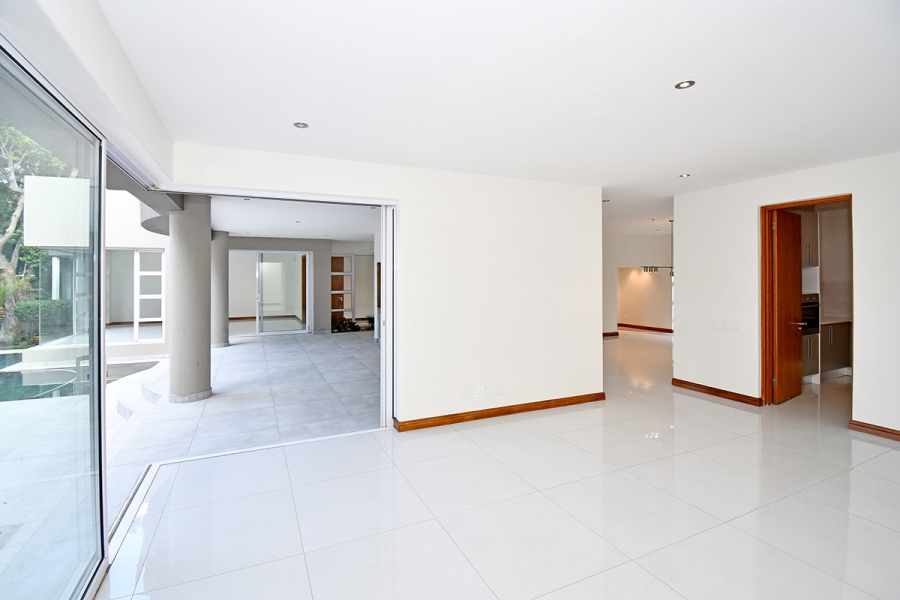 5 Bedroom Property for Sale in Hurlingham Gauteng