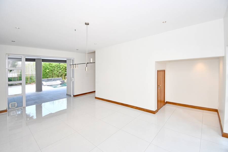 5 Bedroom Property for Sale in Hurlingham Gauteng