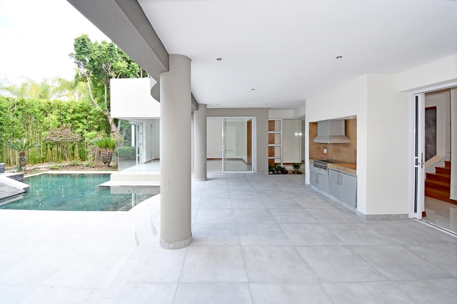 5 Bedroom Property for Sale in Hurlingham Gauteng