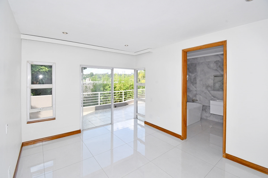 5 Bedroom Property for Sale in Hurlingham Gauteng