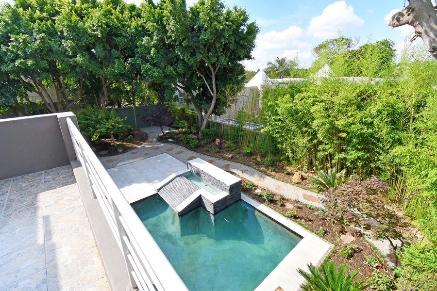 5 Bedroom Property for Sale in Hurlingham Gauteng