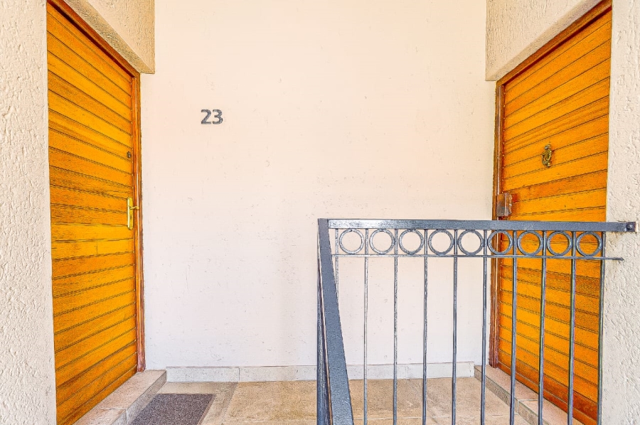 2 Bedroom Property for Sale in Hyde Park Gauteng