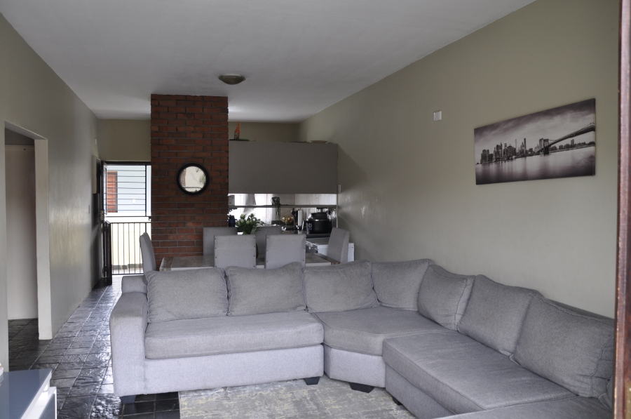 2 Bedroom Property for Sale in Noordwyk Gauteng
