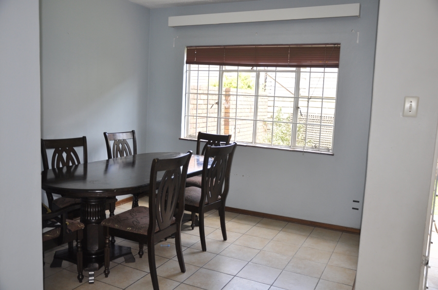 To Let 3 Bedroom Property for Rent in Halfway Gardens Gauteng