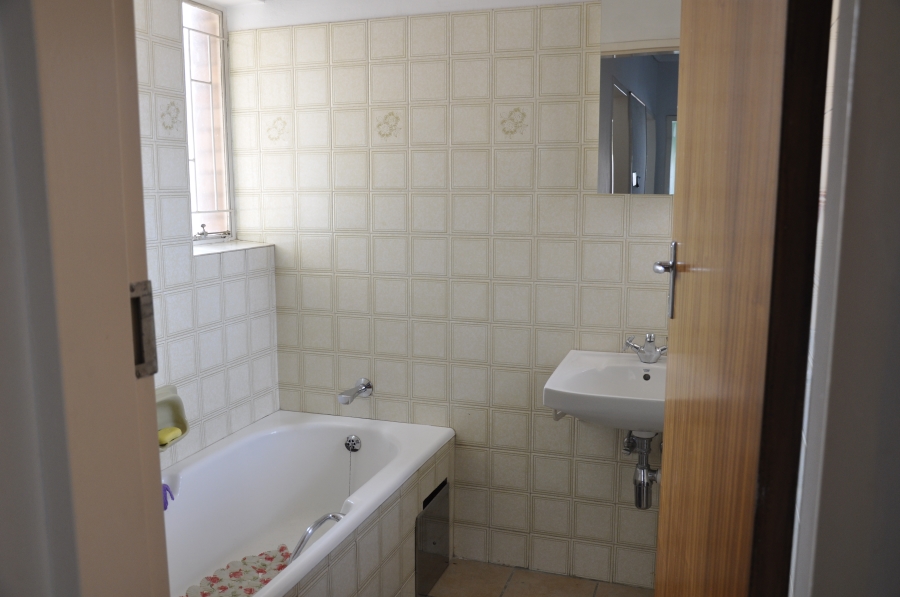 To Let 3 Bedroom Property for Rent in Halfway Gardens Gauteng