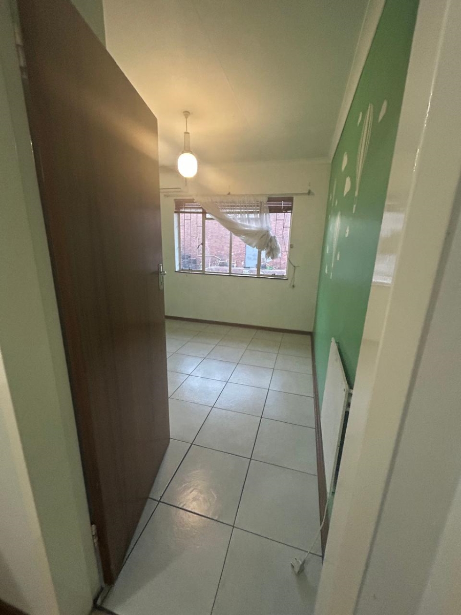 To Let 3 Bedroom Property for Rent in Halfway Gardens Gauteng