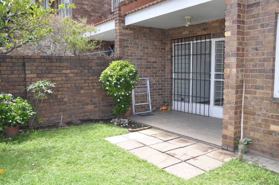 To Let 3 Bedroom Property for Rent in Halfway Gardens Gauteng