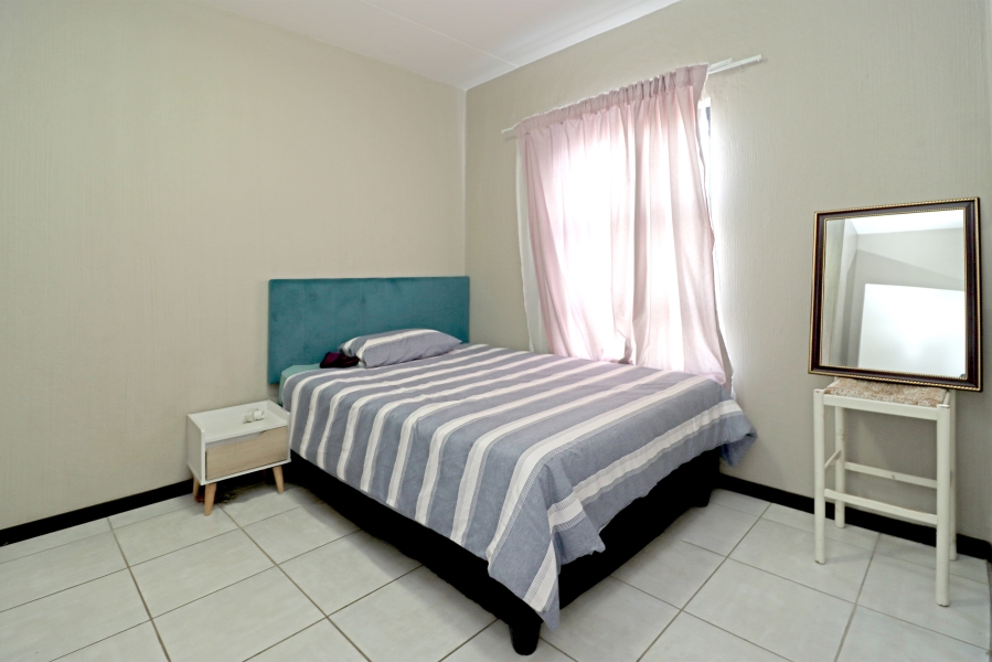2 Bedroom Property for Sale in Barbeque Downs Gauteng