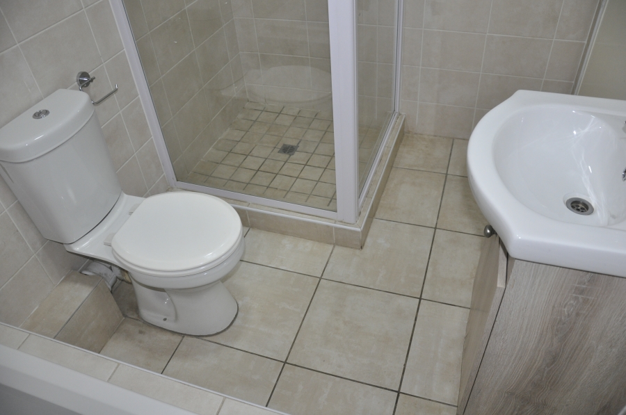 2 Bedroom Property for Sale in Barbeque Downs Gauteng