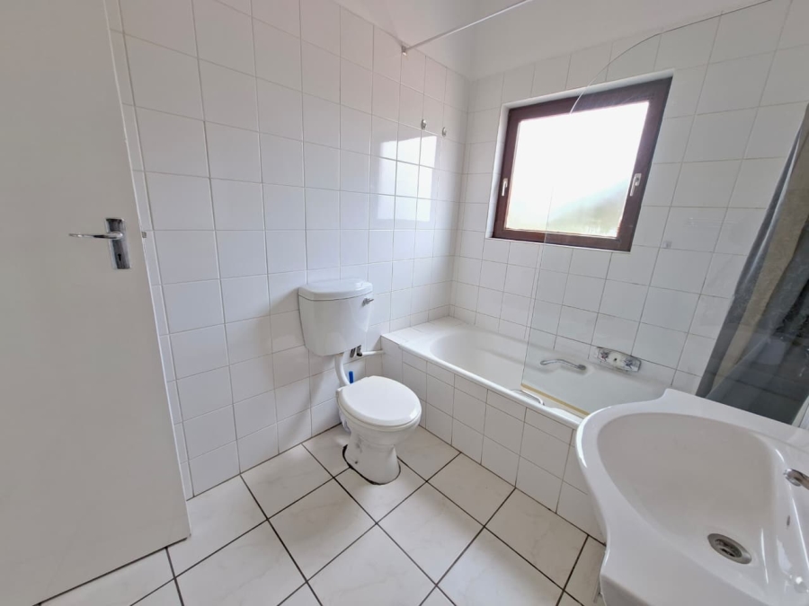 2 Bedroom Property for Sale in Wendywood Gauteng