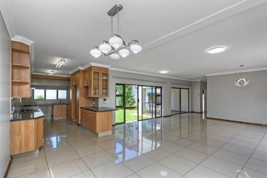 5 Bedroom Property for Sale in Kyalami Glen Estate Gauteng