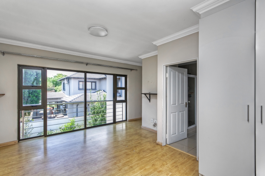 5 Bedroom Property for Sale in Kyalami Glen Estate Gauteng