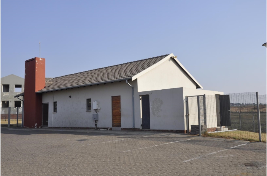 2 Bedroom Property for Sale in Noordwyk Gauteng