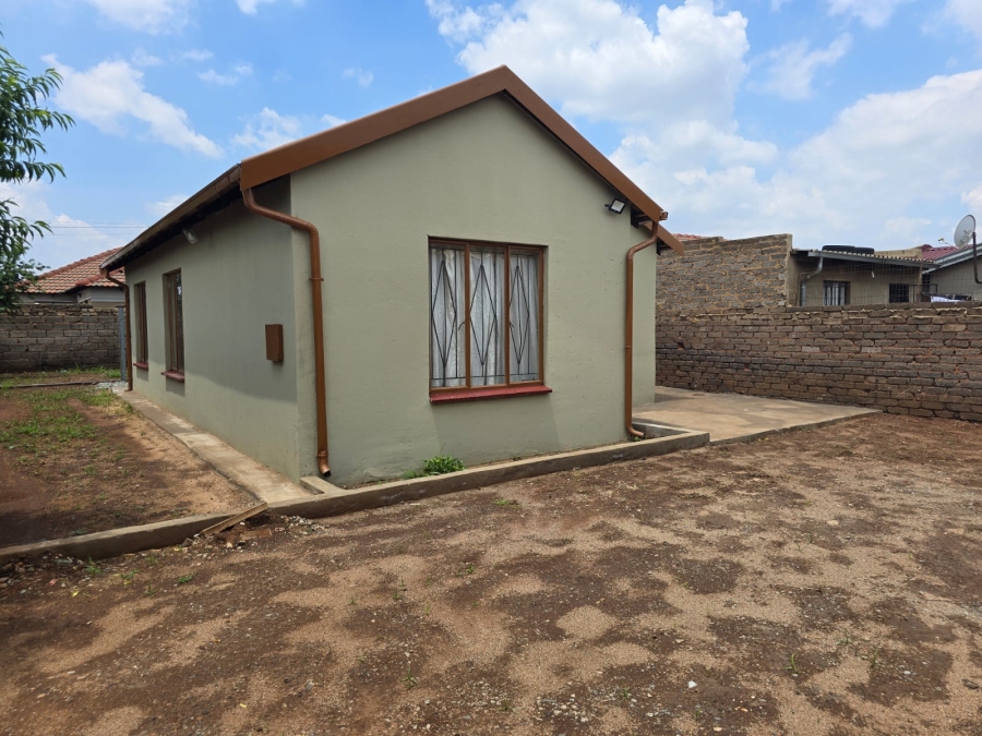 3 Bedroom Property for Sale in Roodekop Gauteng