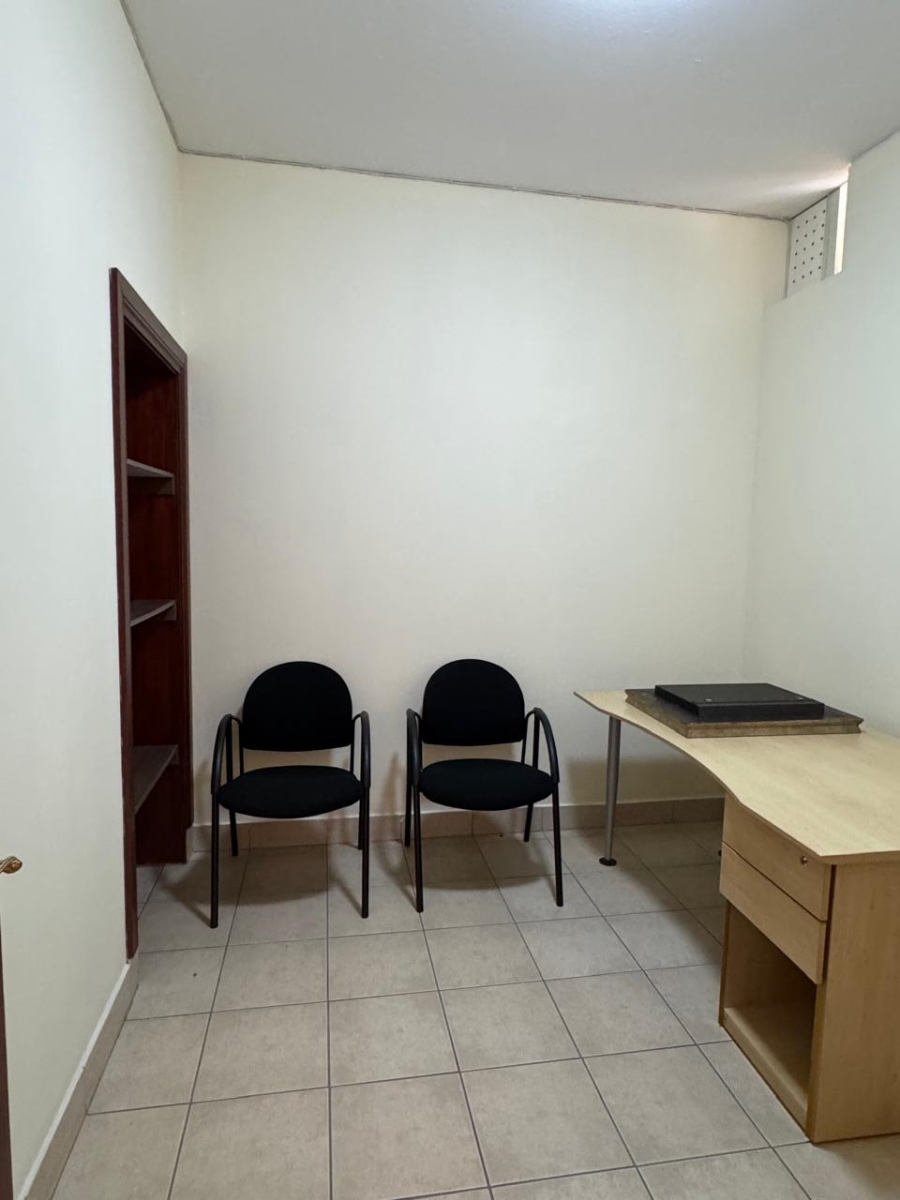 To Let 2 Bedroom Property for Rent in Bassonia Gauteng