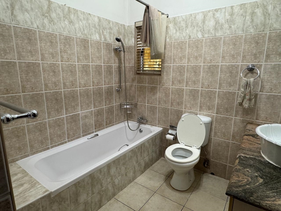 To Let 2 Bedroom Property for Rent in Bassonia Gauteng