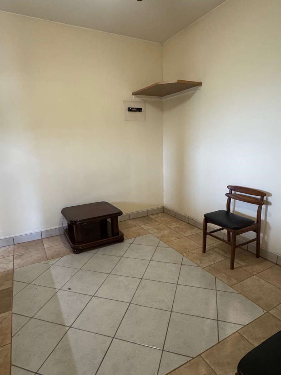 To Let 2 Bedroom Property for Rent in Bassonia Gauteng