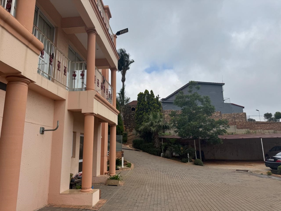 To Let 2 Bedroom Property for Rent in Bassonia Gauteng