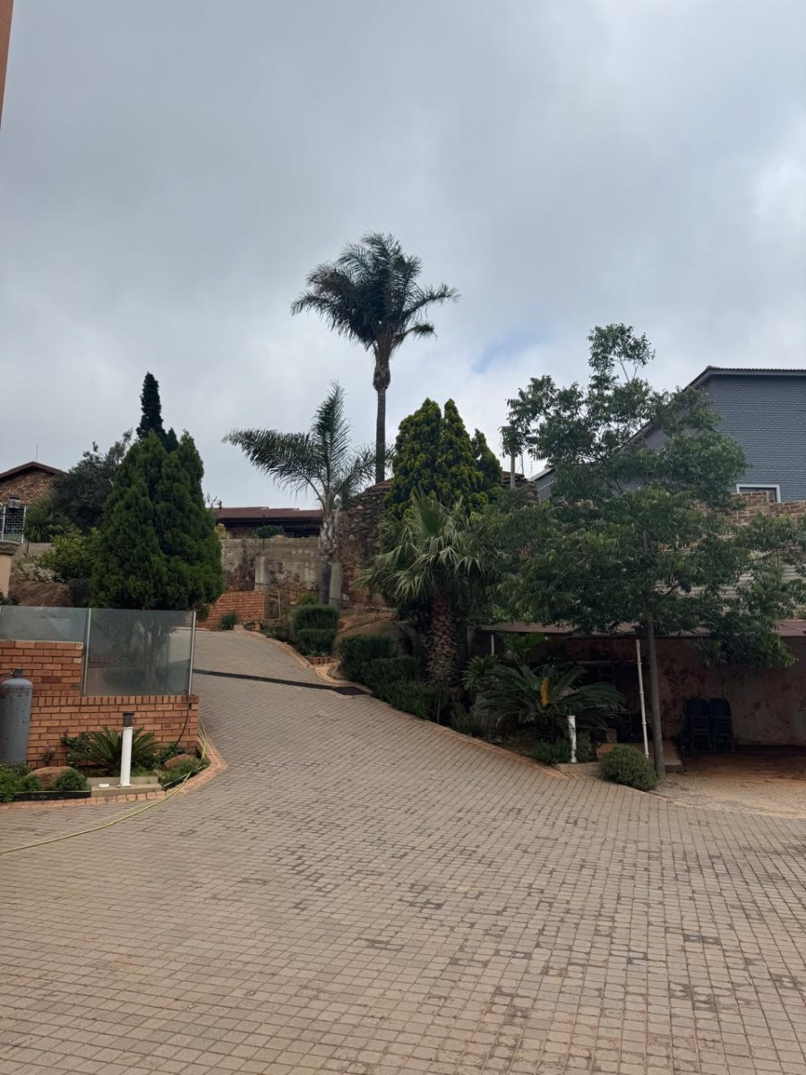 To Let 2 Bedroom Property for Rent in Bassonia Gauteng