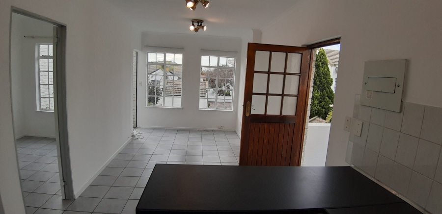 To Let 1 Bedroom Property for Rent in Magaliessig Gauteng