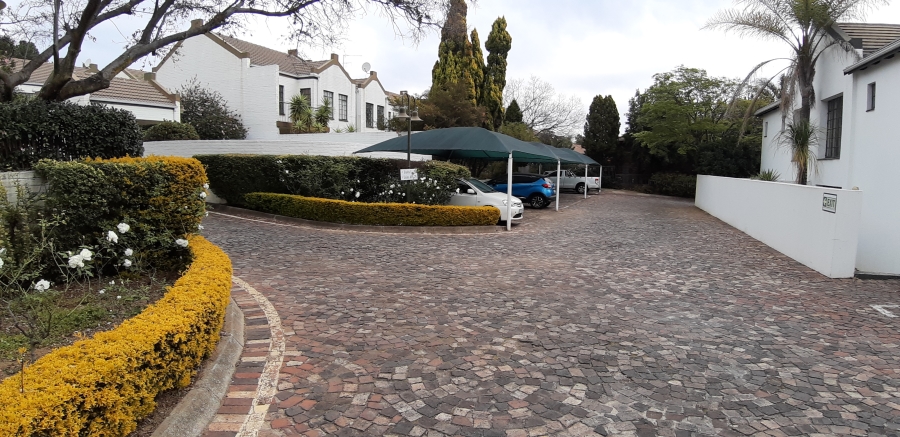 To Let 1 Bedroom Property for Rent in Magaliessig Gauteng