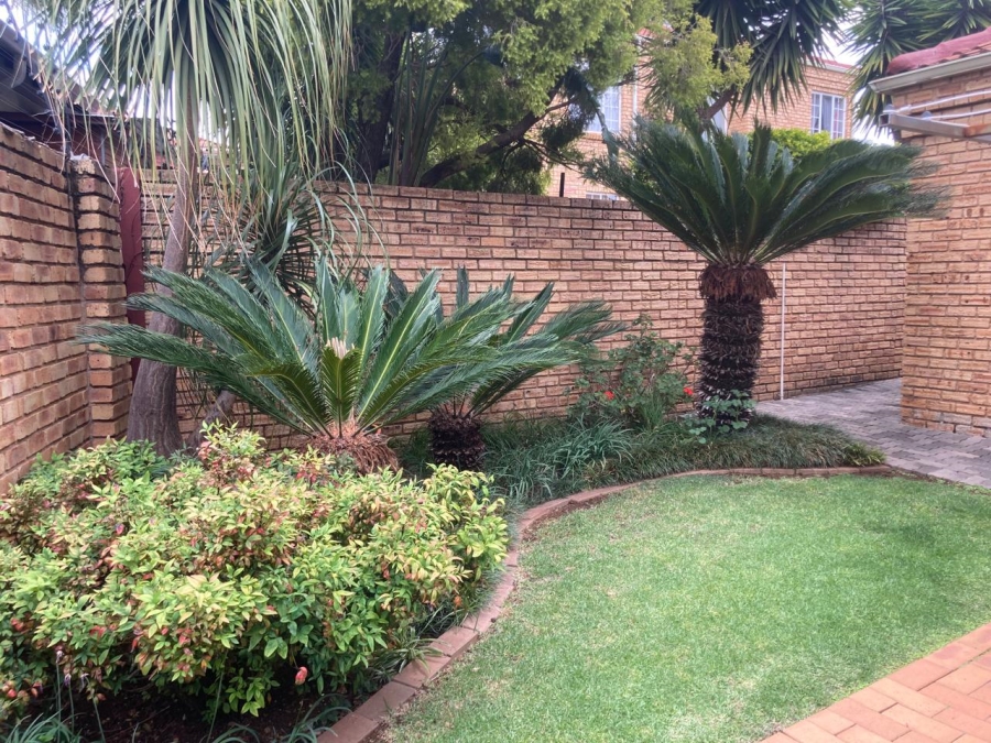 3 Bedroom Property for Sale in Amorosa Gauteng