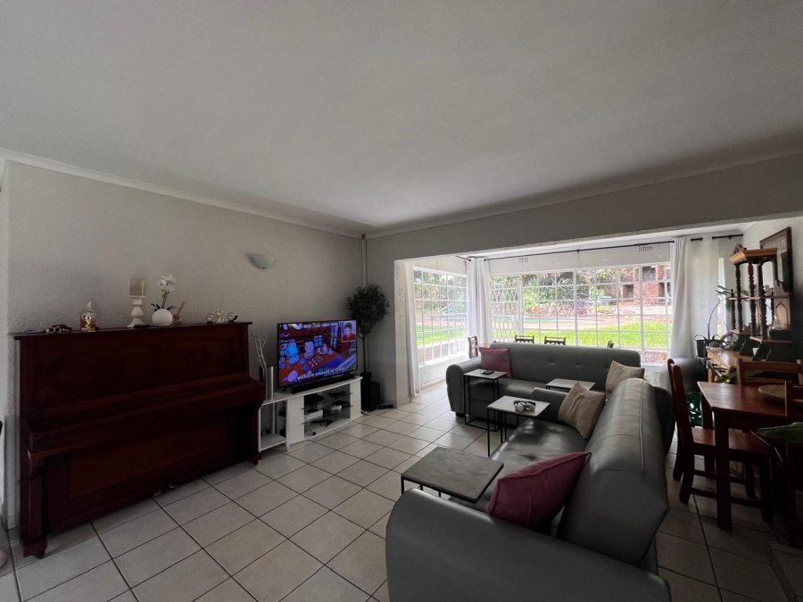 To Let 4 Bedroom Property for Rent in Constantia Kloof Gauteng