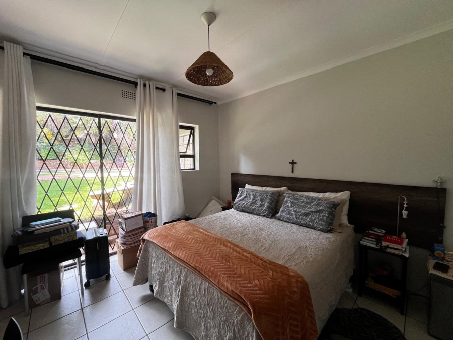 To Let 4 Bedroom Property for Rent in Constantia Kloof Gauteng