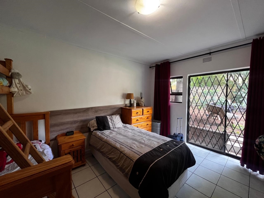 To Let 4 Bedroom Property for Rent in Constantia Kloof Gauteng