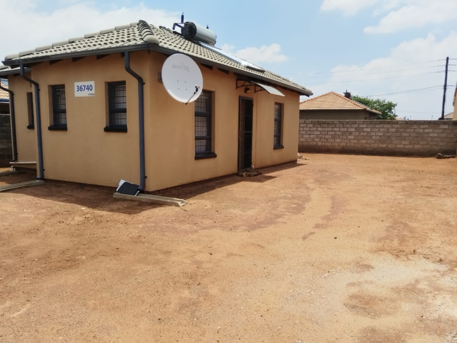 To Let 2 Bedroom Property for Rent in Protea Glen Gauteng