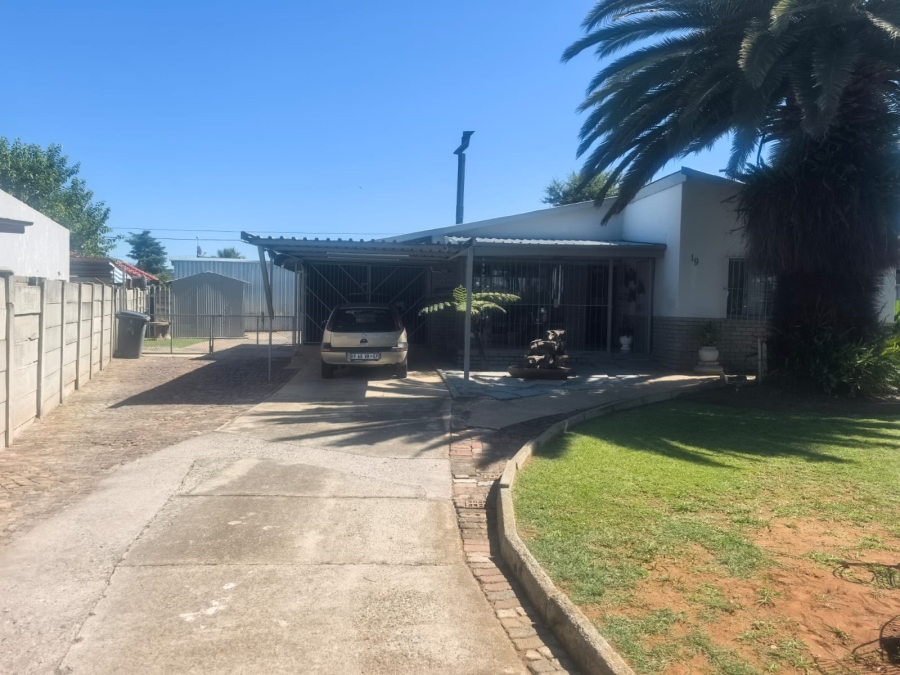 3 Bedroom Property for Sale in Witpoortjie Gauteng