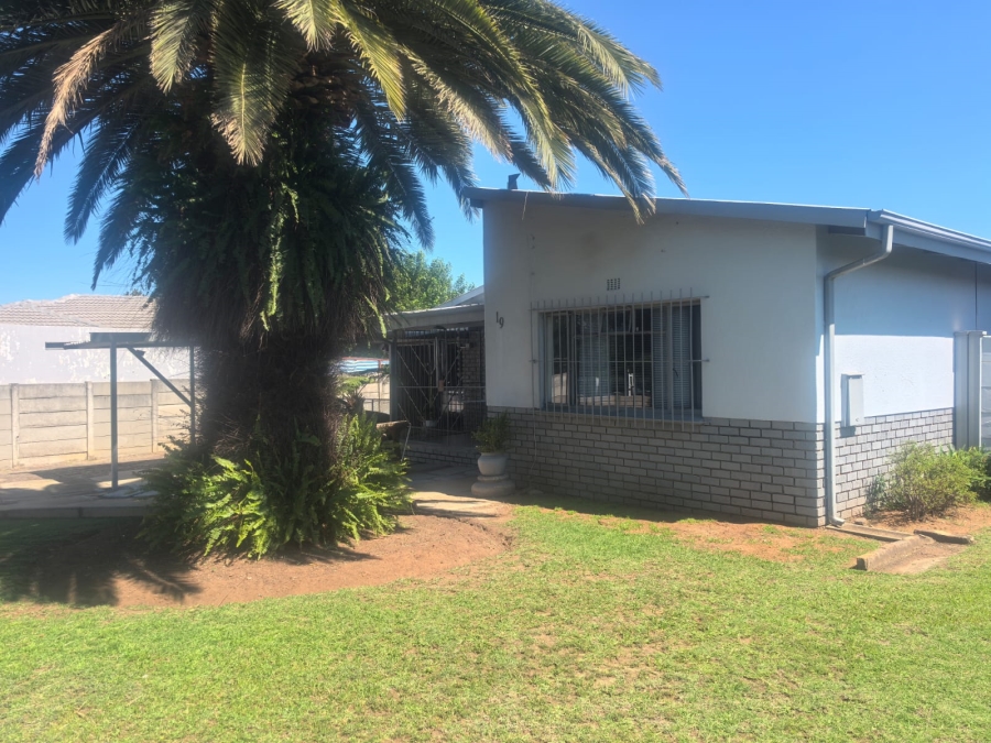 3 Bedroom Property for Sale in Witpoortjie Gauteng