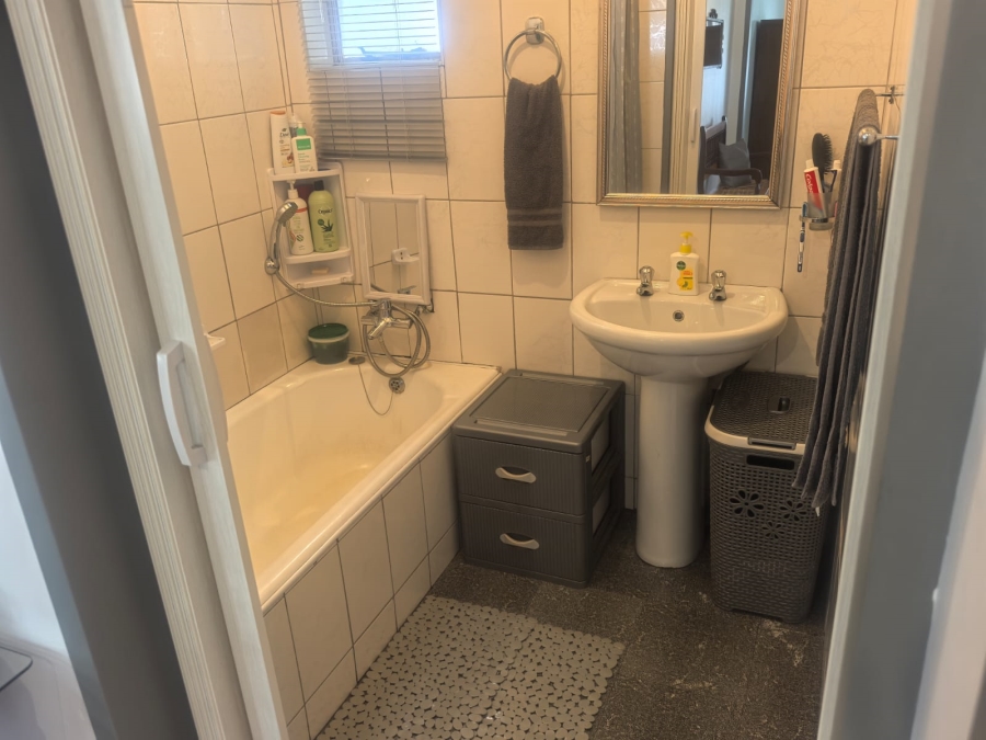 3 Bedroom Property for Sale in Witpoortjie Gauteng