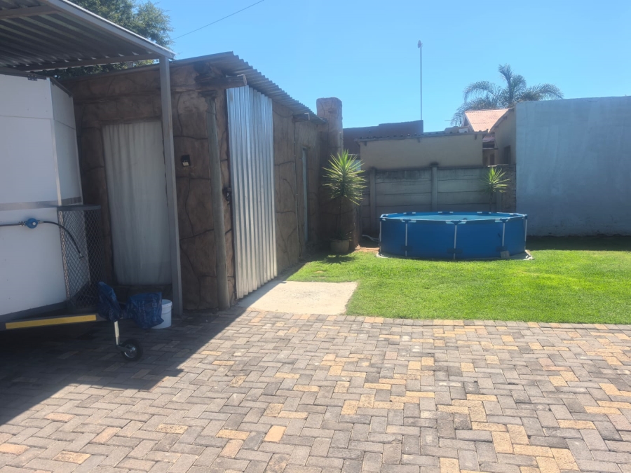 3 Bedroom Property for Sale in Witpoortjie Gauteng