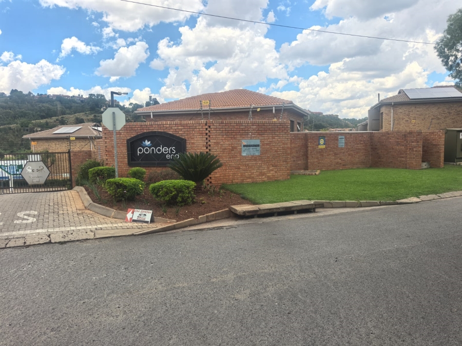 3 Bedroom Property for Sale in Helderkruin Gauteng
