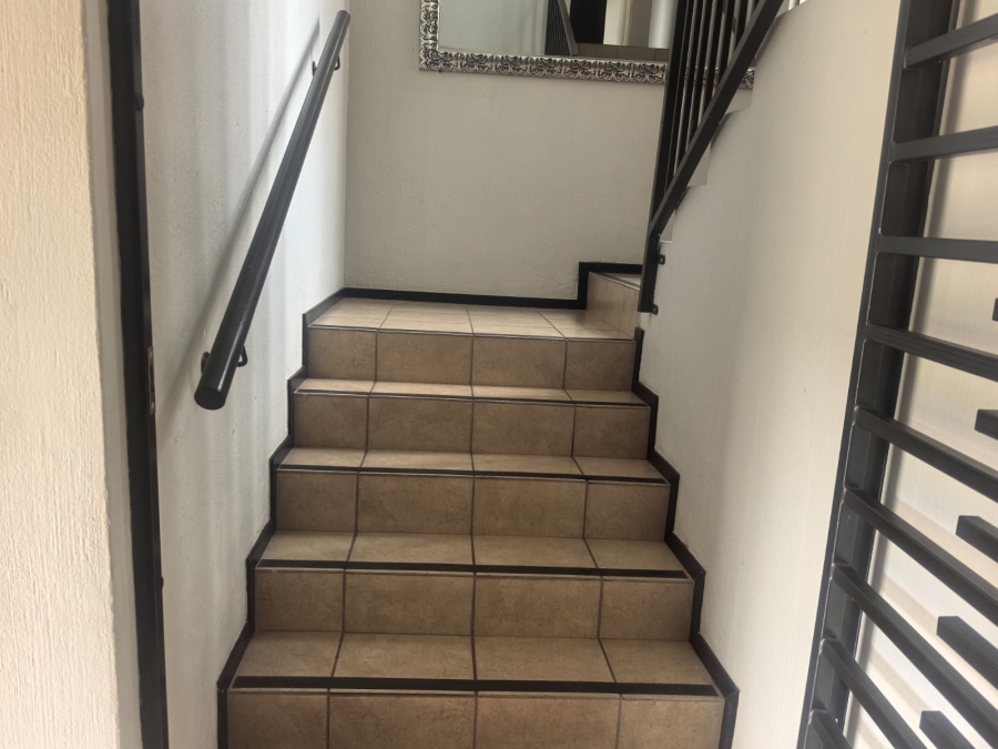 3 Bedroom Property for Sale in Helderkruin Gauteng