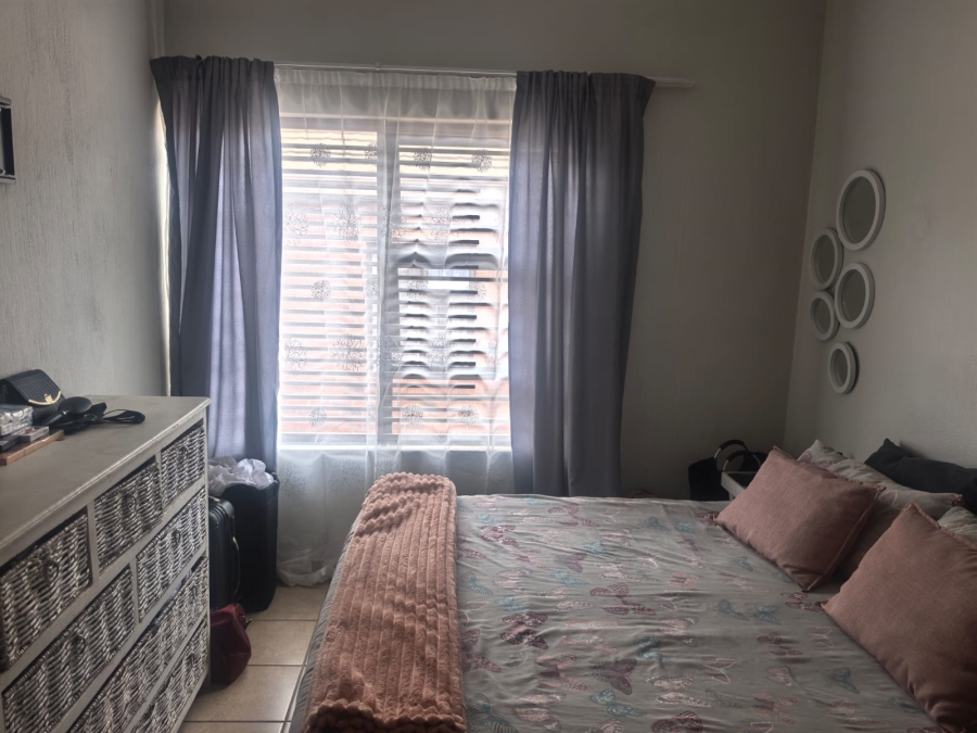 3 Bedroom Property for Sale in Helderkruin Gauteng