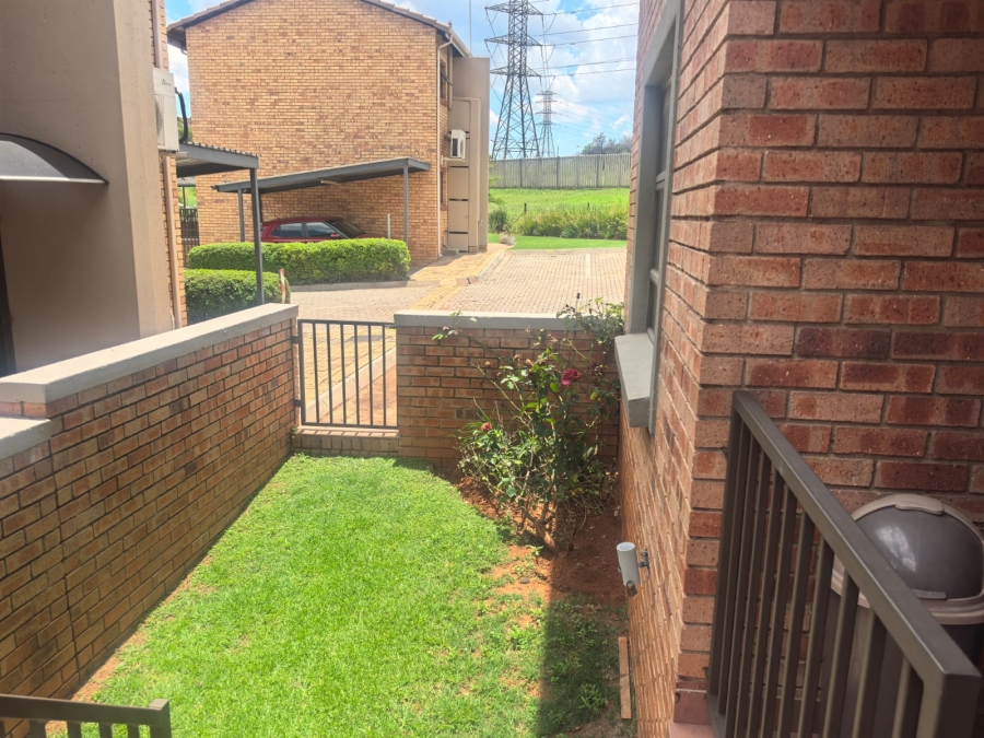 3 Bedroom Property for Sale in Helderkruin Gauteng