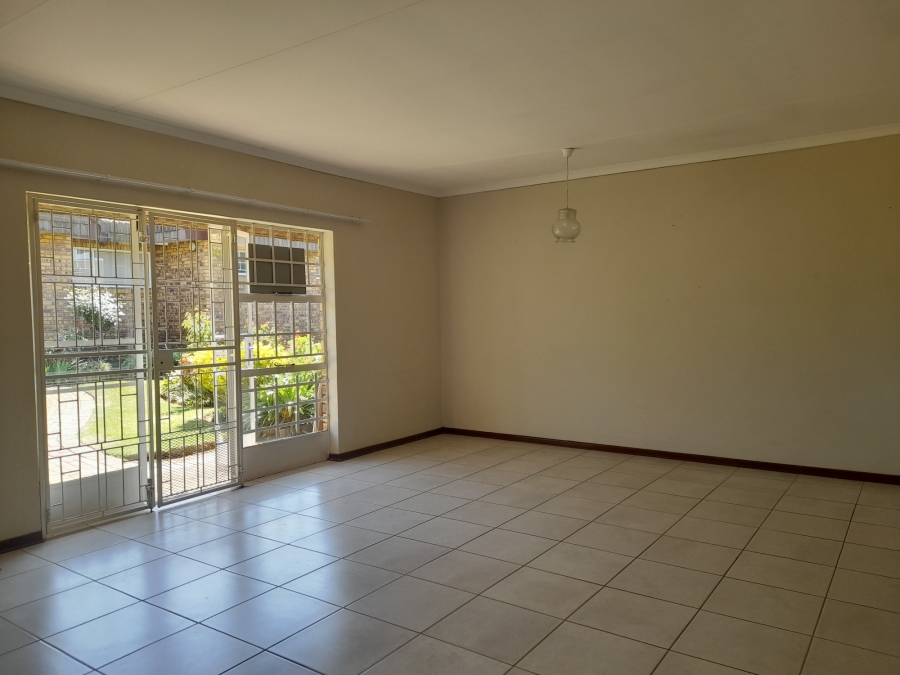 2 Bedroom Property for Sale in Norton Park Gauteng