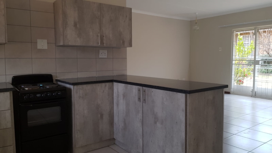 2 Bedroom Property for Sale in Norton Park Gauteng