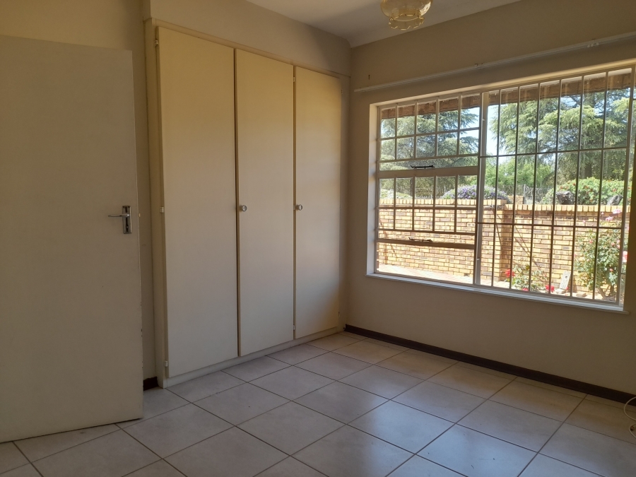 2 Bedroom Property for Sale in Norton Park Gauteng