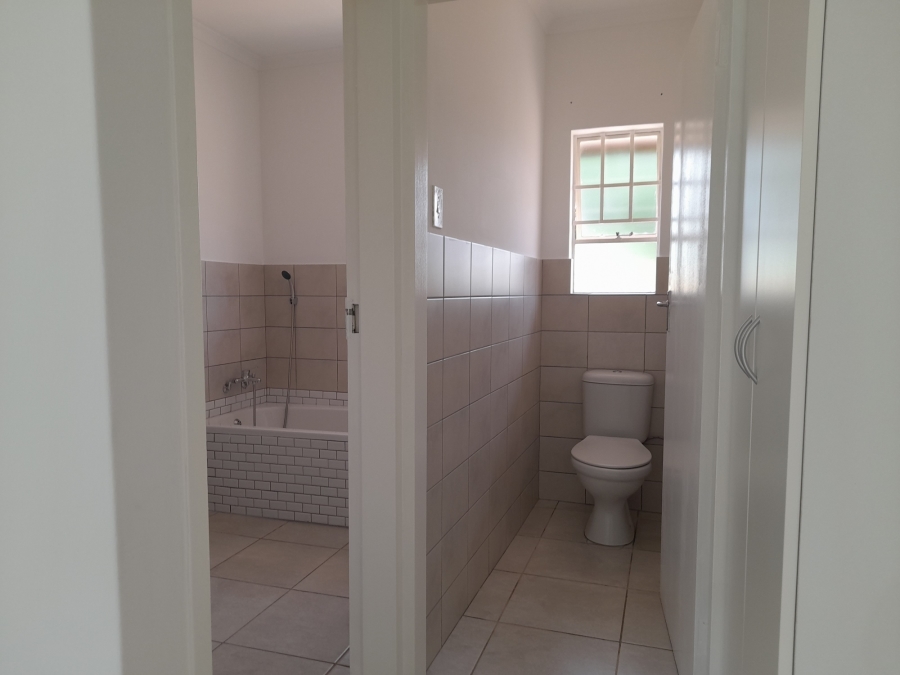 2 Bedroom Property for Sale in Norton Park Gauteng